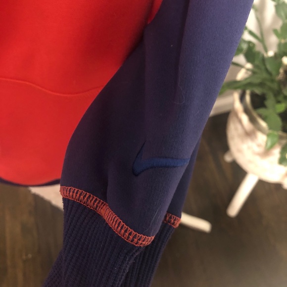 Nike Hoodie - Picture 5 of 6